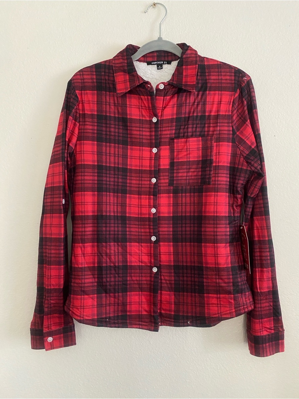 FOREVER 21 Red Plaid Button-Up Shirt. Size S